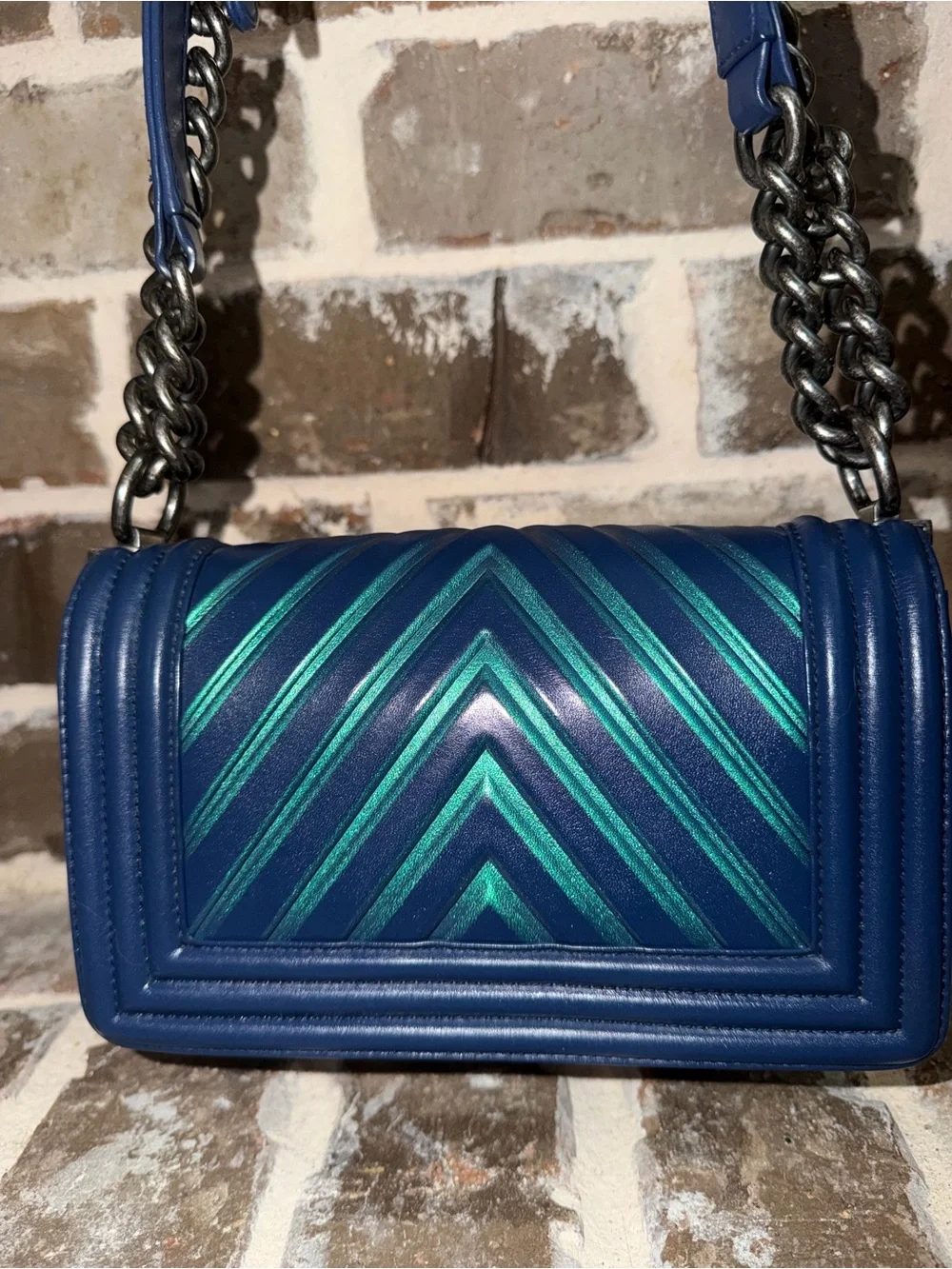 CHANEL comes certificate